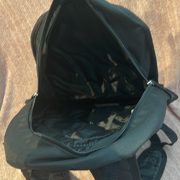 Backpack - Picture 3 of 4